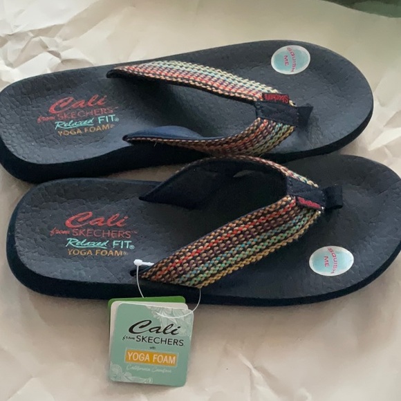 Cali from Sketchers Blue Relaxed Fit Yoga Foam Size 10, NWT - Picture 3 of 7